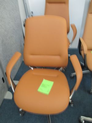 SONDERVERKAUF Drehsessel