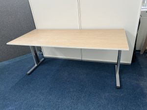 Schreibtisch 2.Wahl Eichedekor