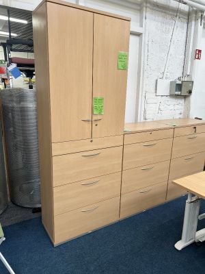 Schreibtisch, Rollcontainer und Schränke, gebraucht Buchedekor