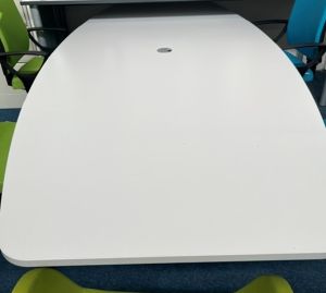 Konferenztisch